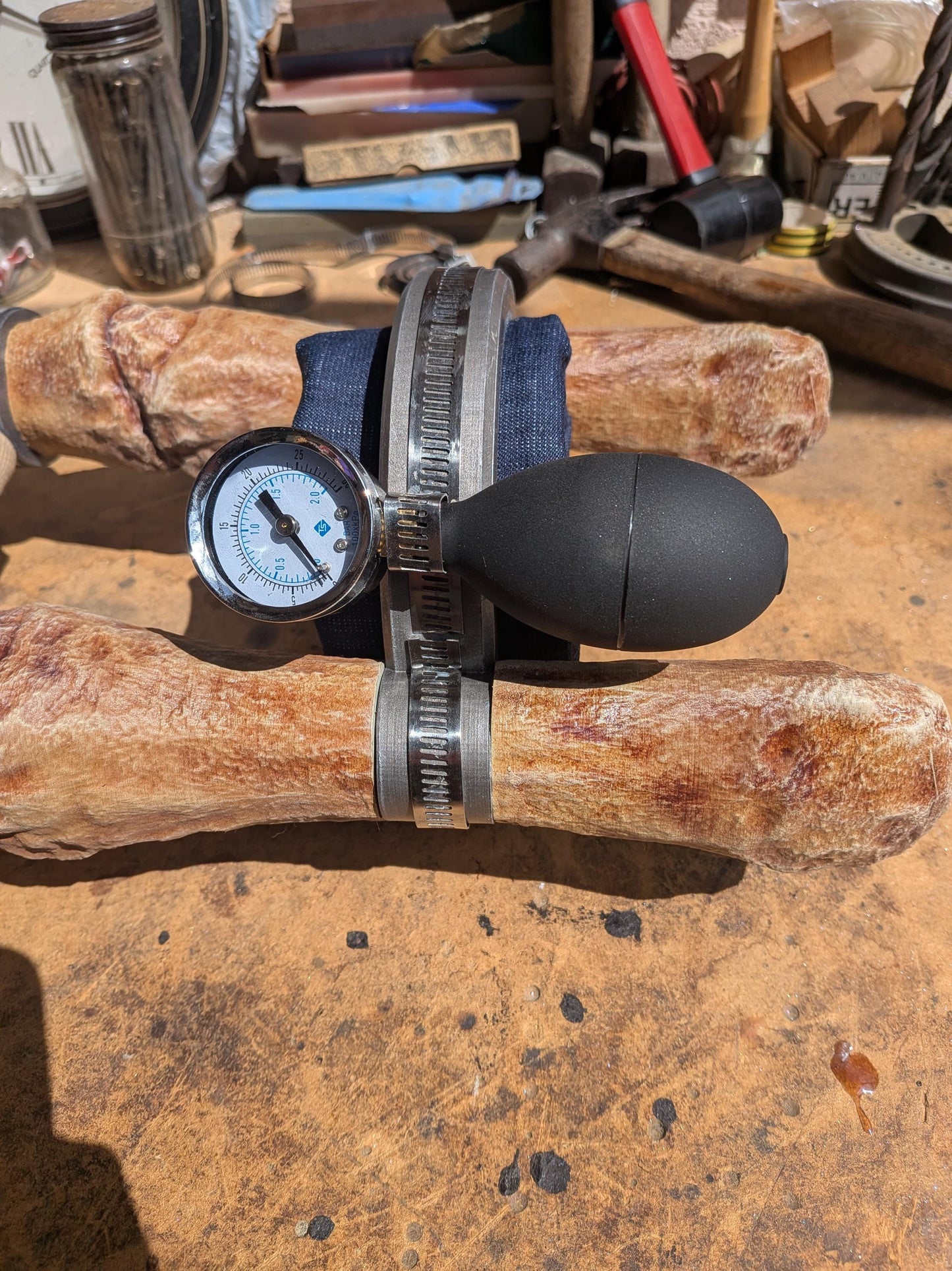 Deathclaw Gauntlet - 2 Claw - Life-Size Cosplay Prop